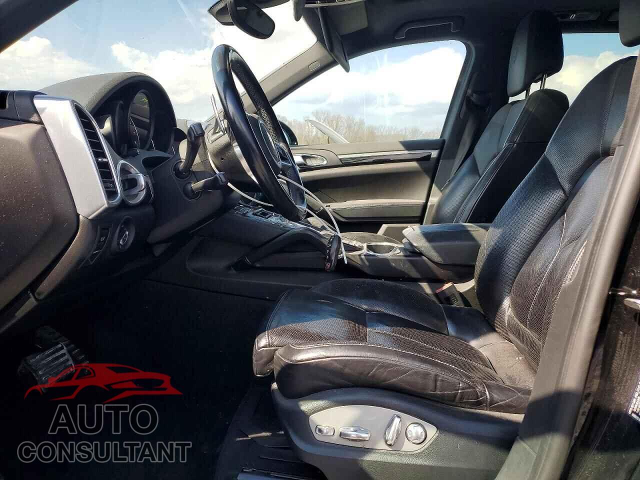 PORSCHE CAYENNE 2017 - WP1AA2A27HKA85978