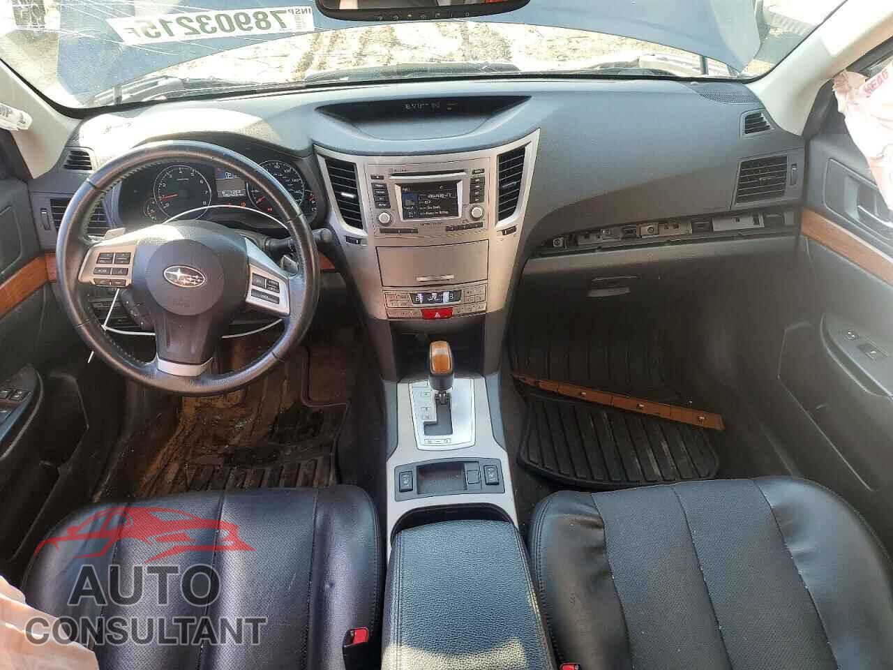 SUBARU OUTBACK 2014 - 4S4BRBLC8E3244688