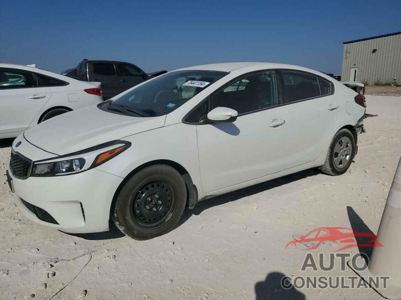 KIA FORTE 2018 - 3KPFL4A75JE247544