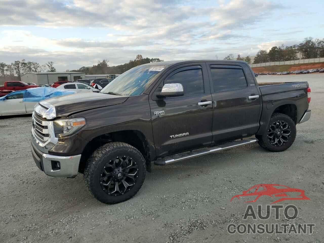 TOYOTA TUNDRA 2018 - 5TFHW5F17JX721973