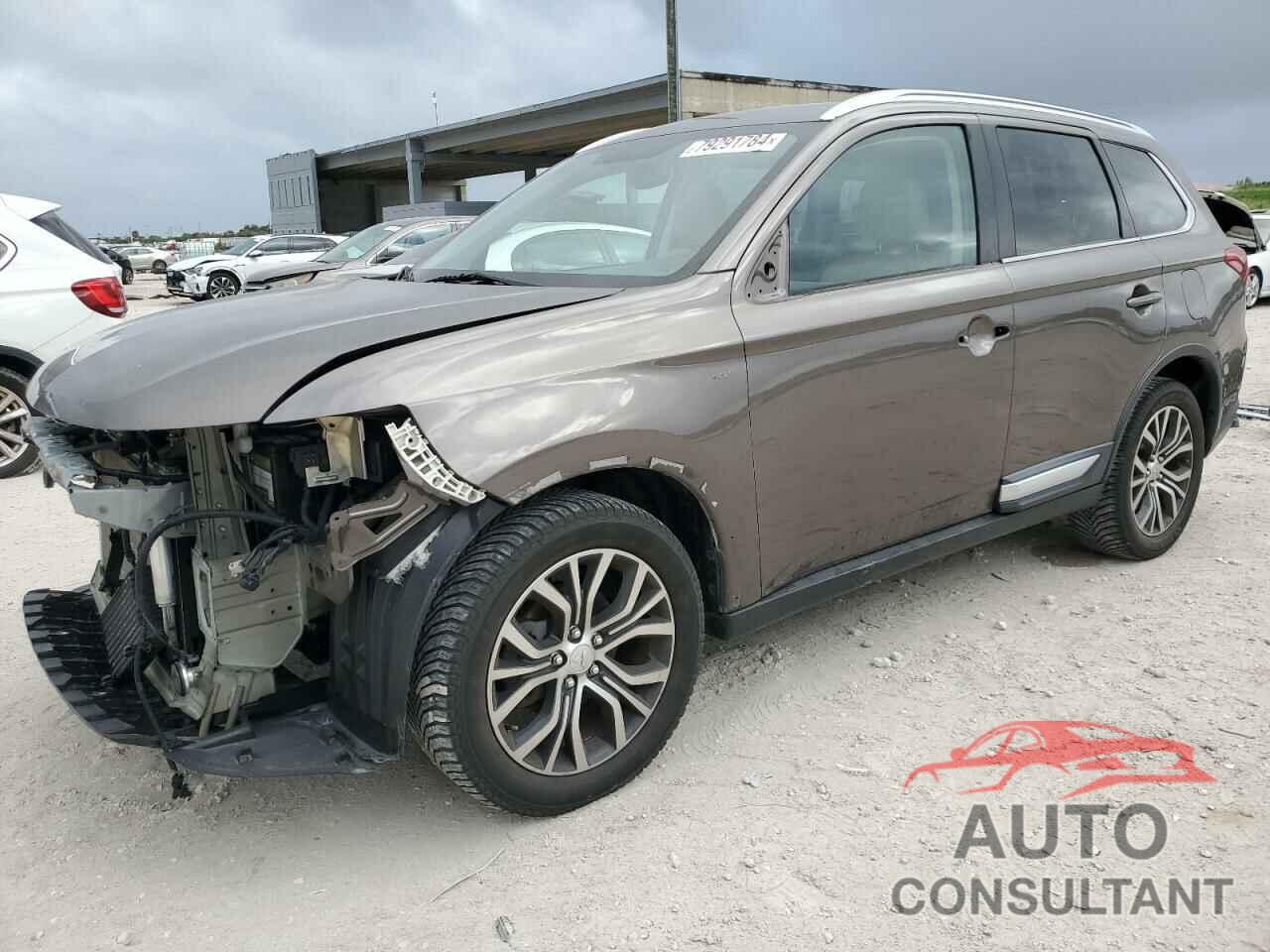 MITSUBISHI OUTLANDER 2018 - JA4JZ4AX5JZ010883