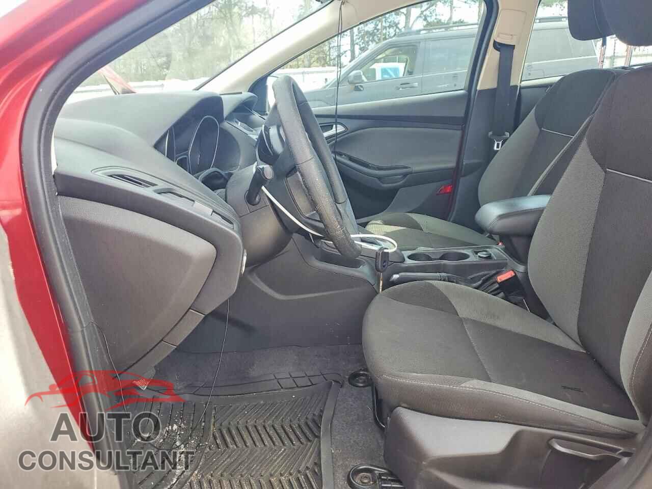FORD FOCUS 2012 - 1FAHP3F25CL113900