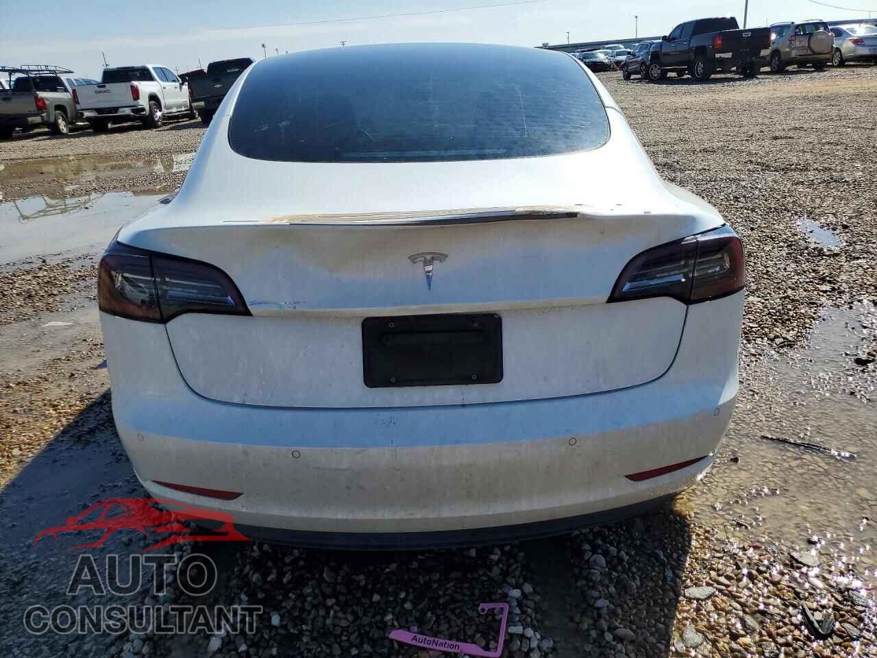 TESLA MODEL 3 2021 - 5YJ3E1EA4MF095160