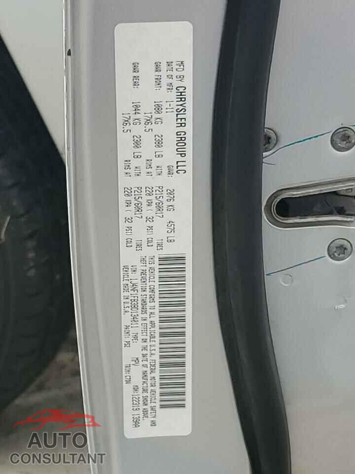 JEEP COMPASS 2011 - 1J4NF1FB3BD134011
