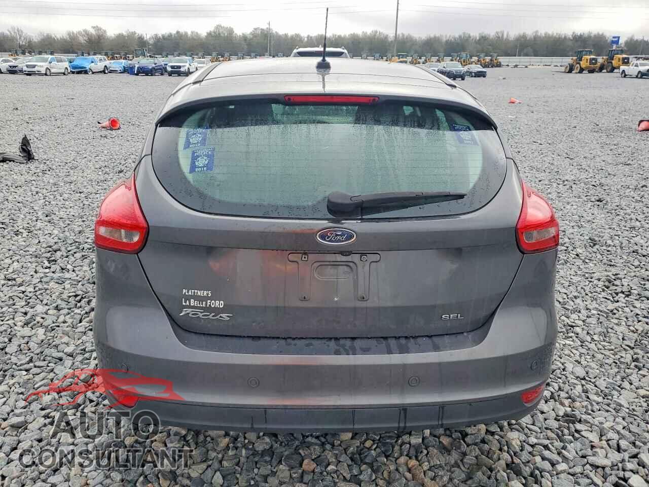 FORD FOCUS 2017 - 1FADP3M28HL317535