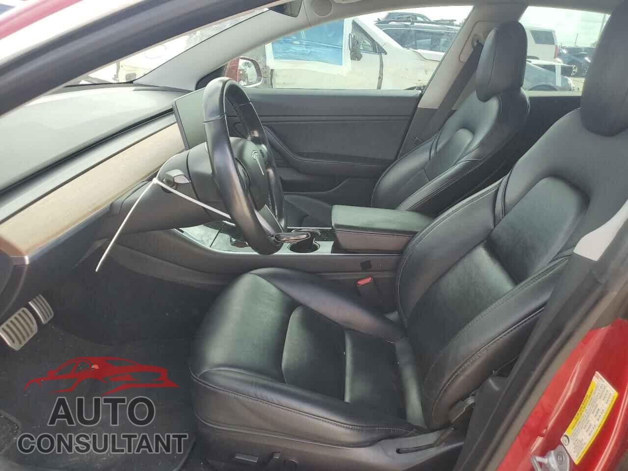TESLA MODEL 3 2018 - 5YJ3E1EB7JF083752