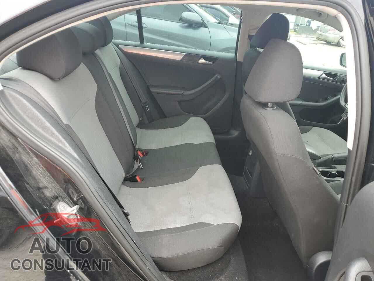 VOLKSWAGEN JETTA 2017 - 3VW2B7AJ3HM214862