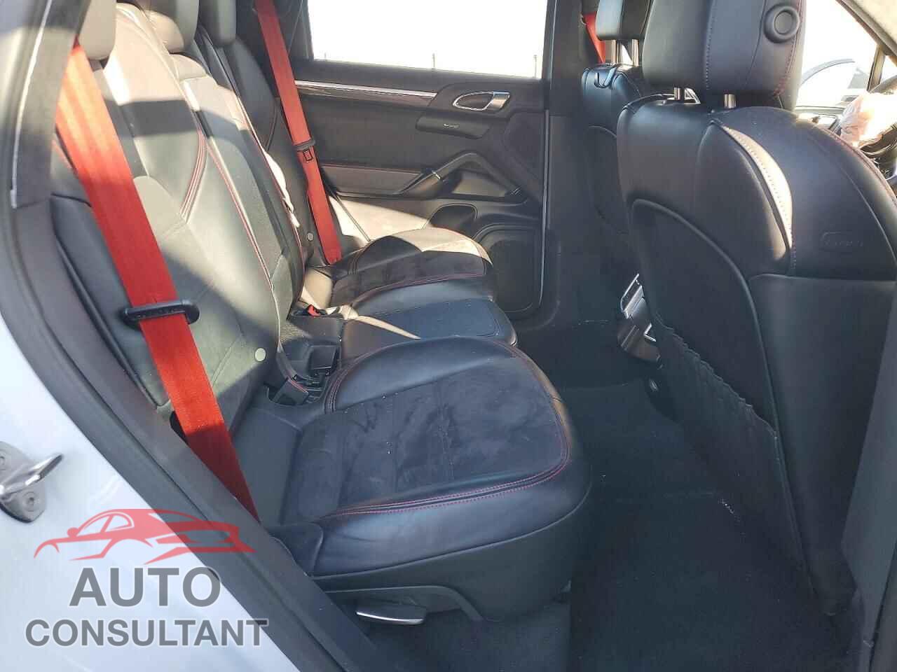 PORSCHE CAYENNE 2016 - WP1AD2A29GLA80233