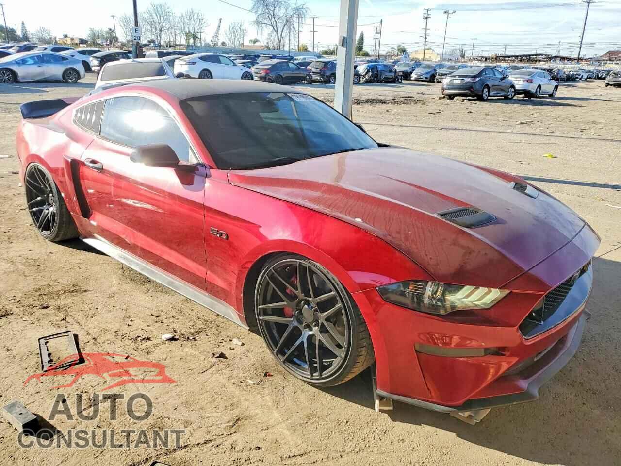 FORD MUSTANG 2018 - 1FA6P8CF2J5117321