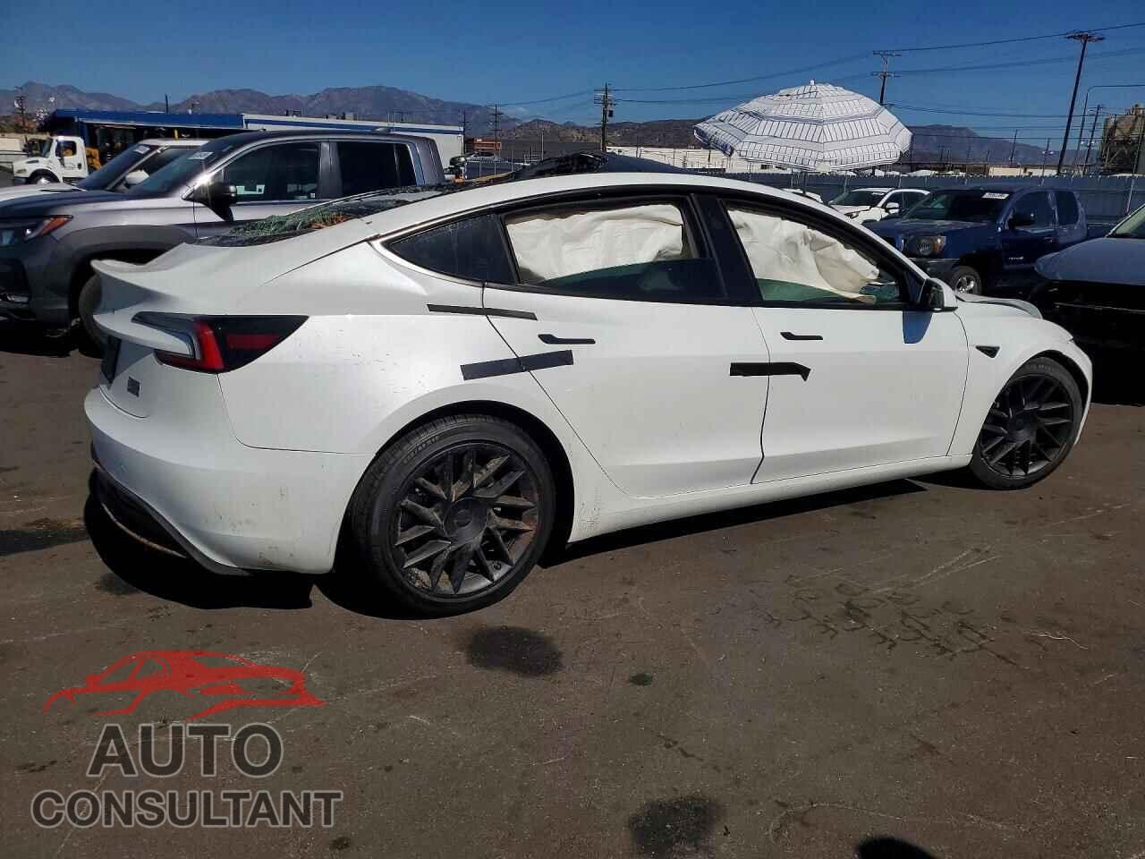 TESLA MODEL 3 2026 - 5YJ3E1EA3TF189318