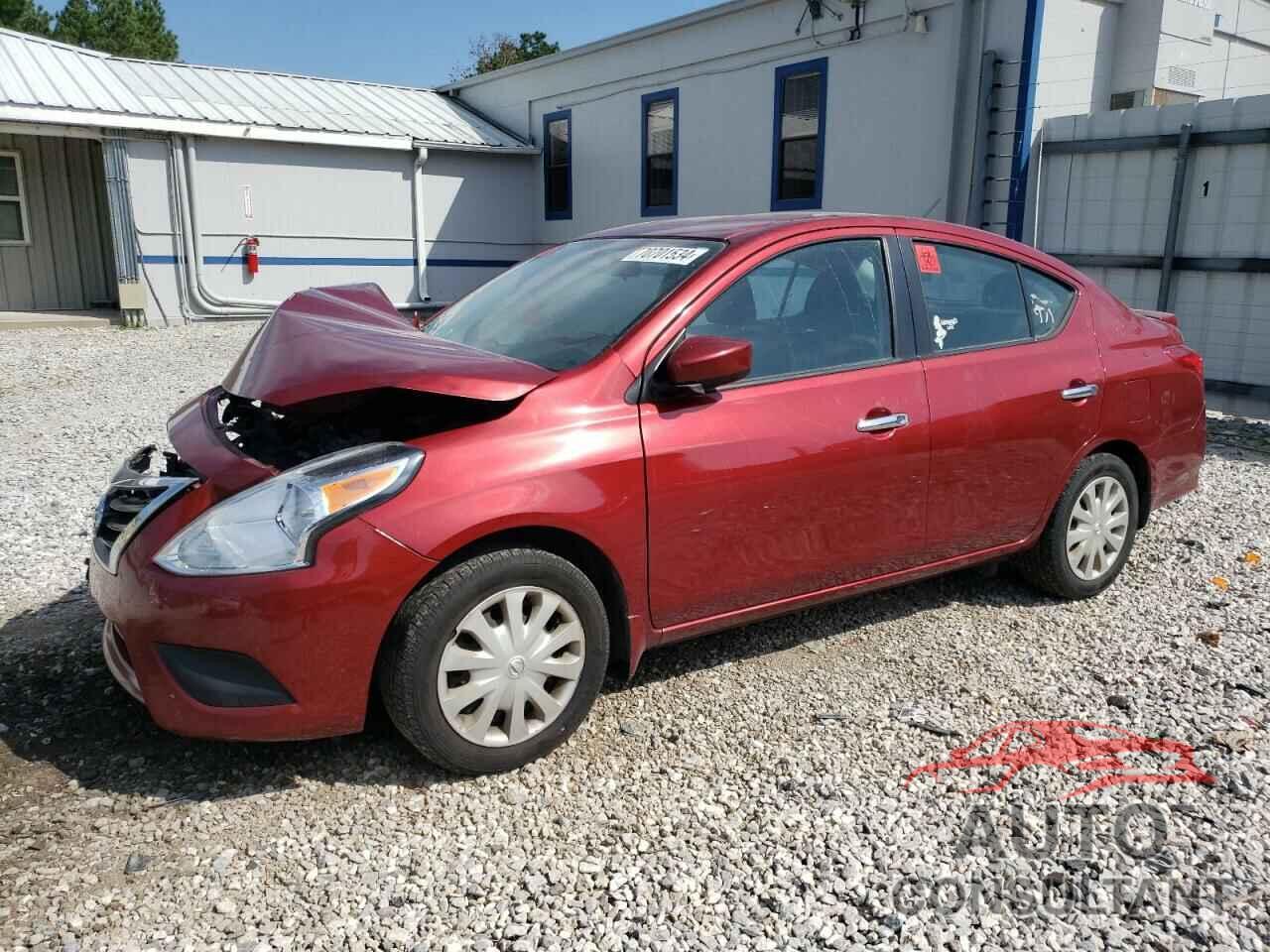 NISSAN VERSA 2018 - 3N1CN7APXJL830088