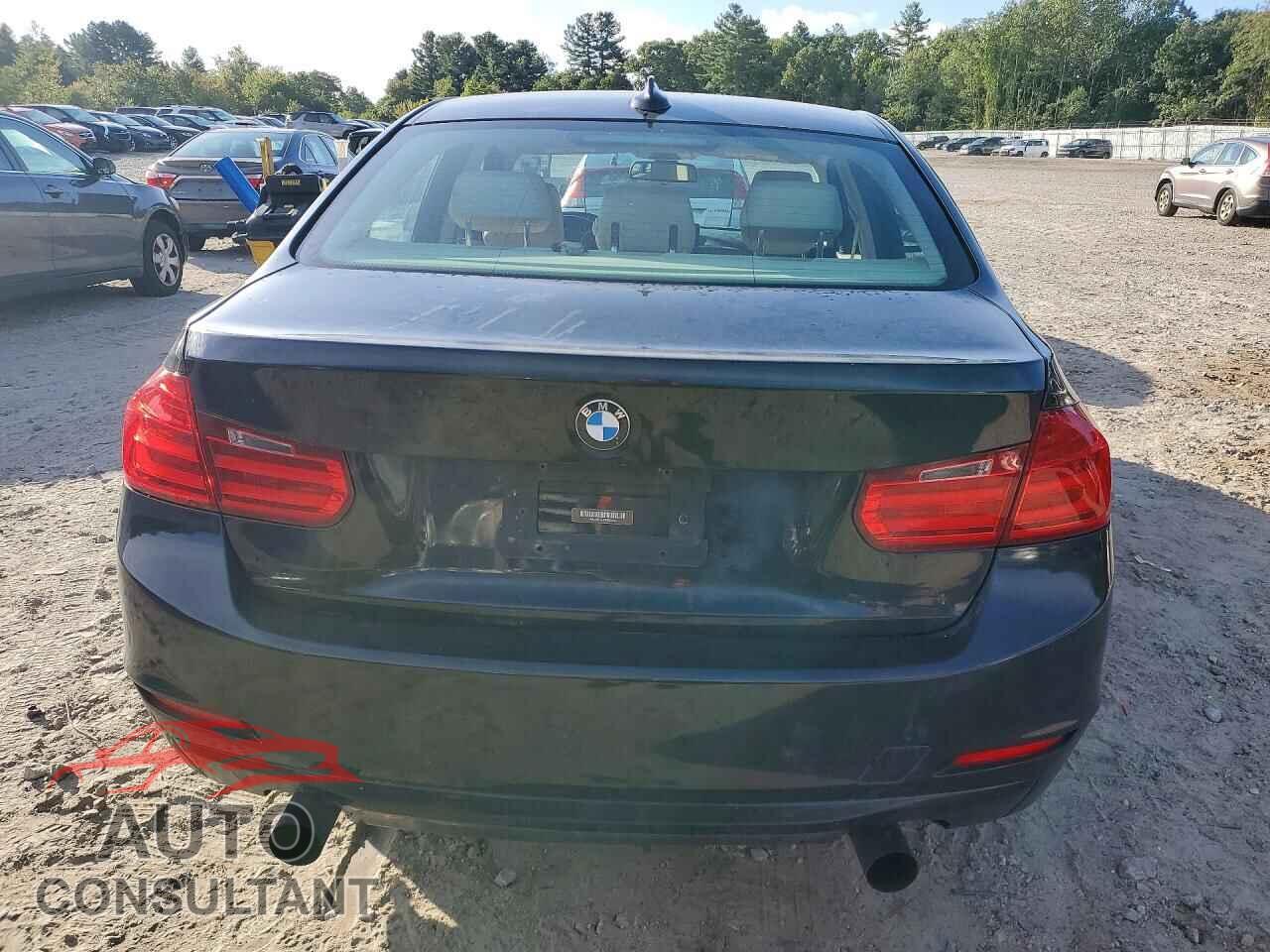 BMW 3 SERIES 2013 - WBA3B5C54DF596578