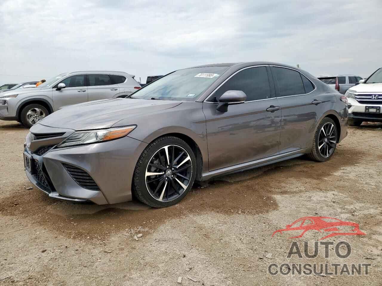 TOYOTA CAMRY 2018 - 4T1BZ1HK9JU005827
