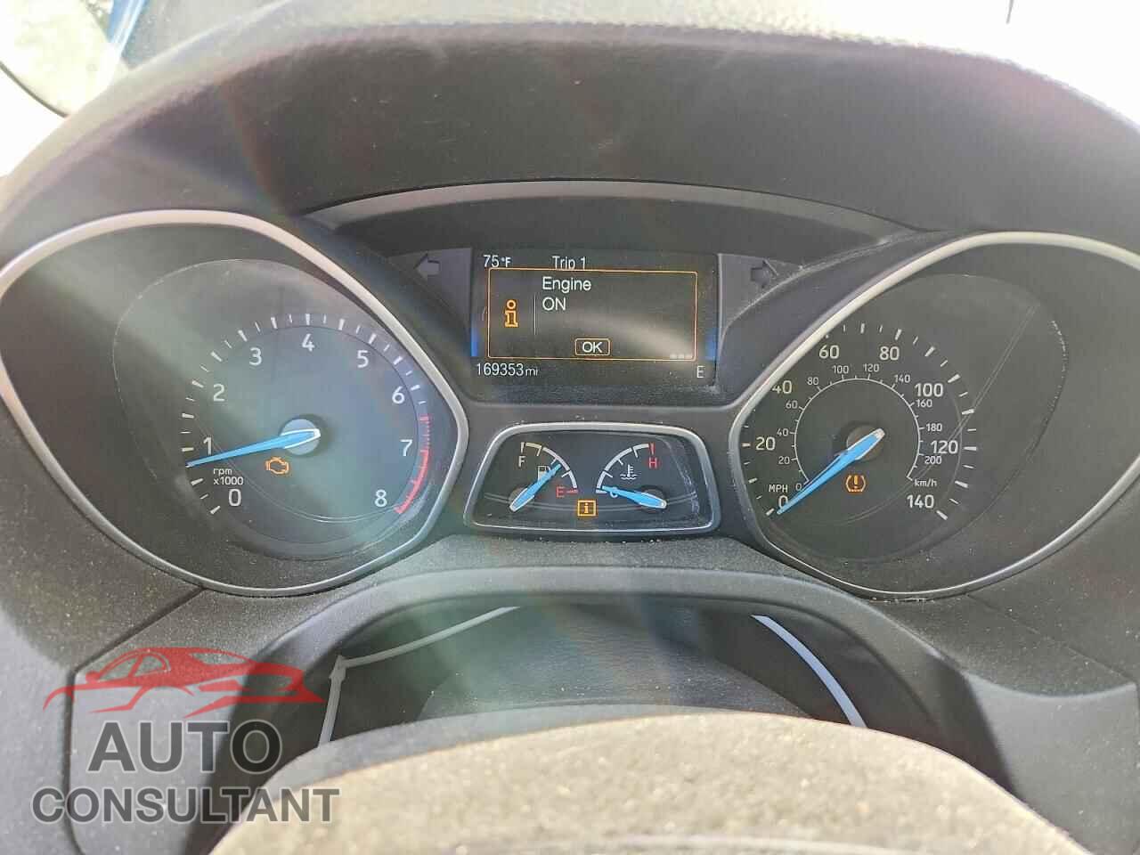 FORD FOCUS 2015 - 1FADP3F29FL253452