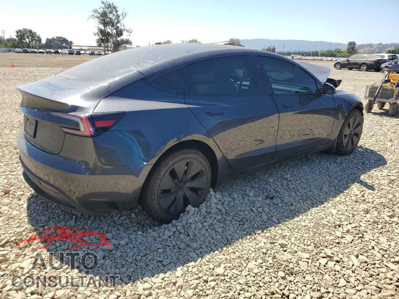 TESLA MODEL 3 2025 - 5YJ3E1EA2SF934333
