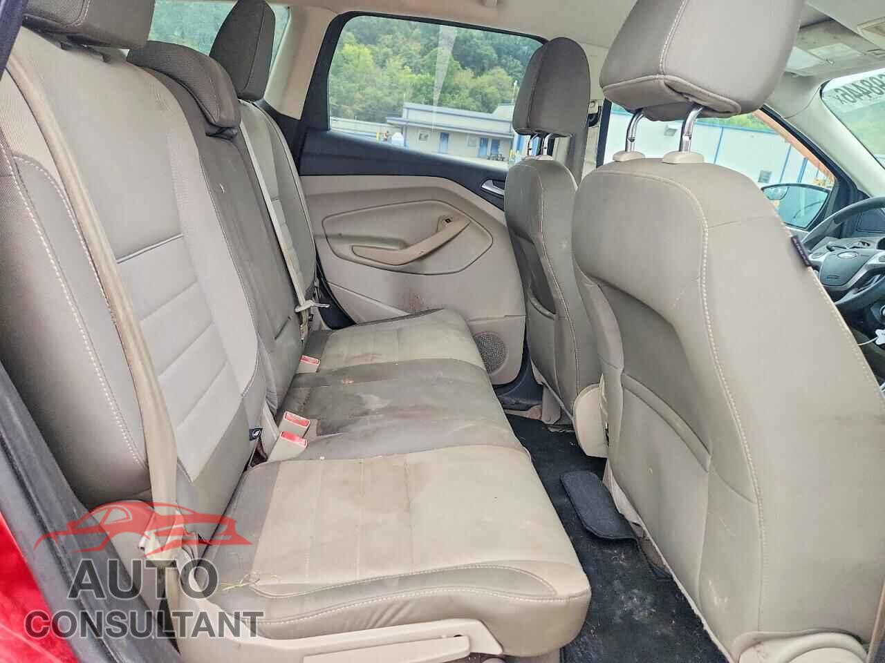 FORD ESCAPE 2013 - 1FMCU9GX2DUB29781