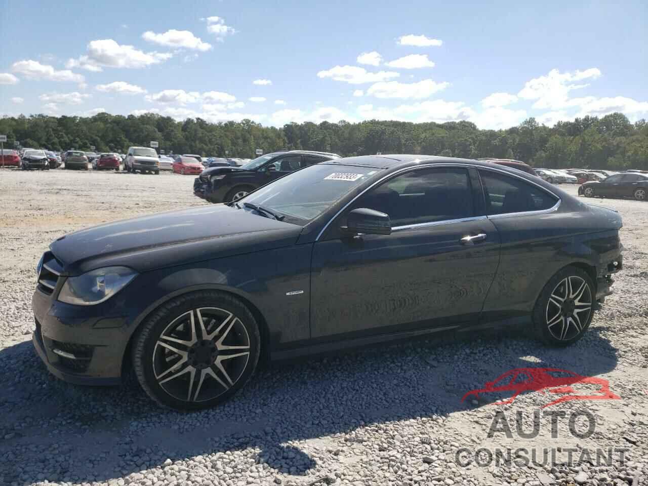 MERCEDES-BENZ C-CLASS 2015 - WDDGJ4HB3FG438106