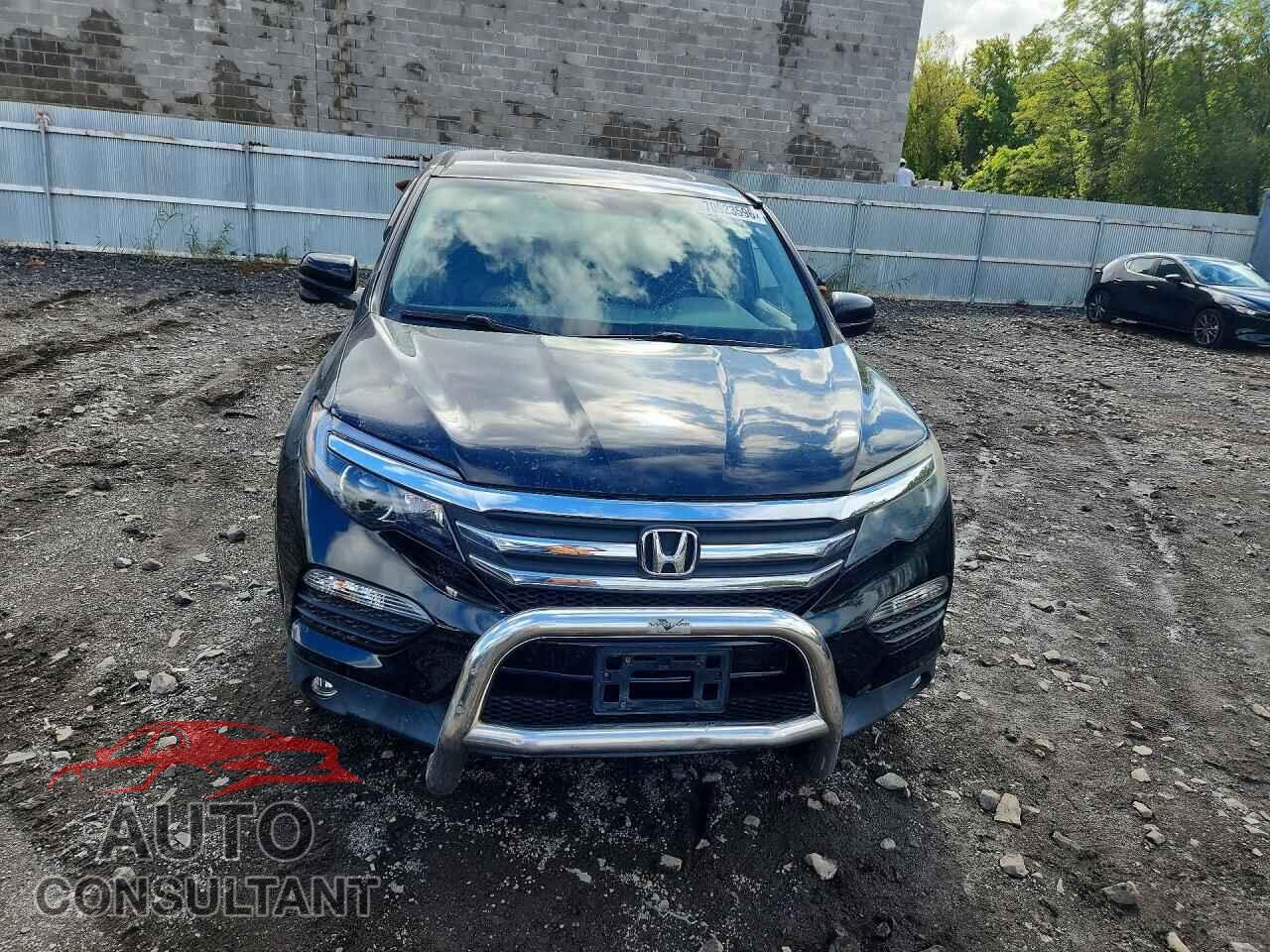 HONDA PILOT 2017 - 5FNYF6H72HB001539