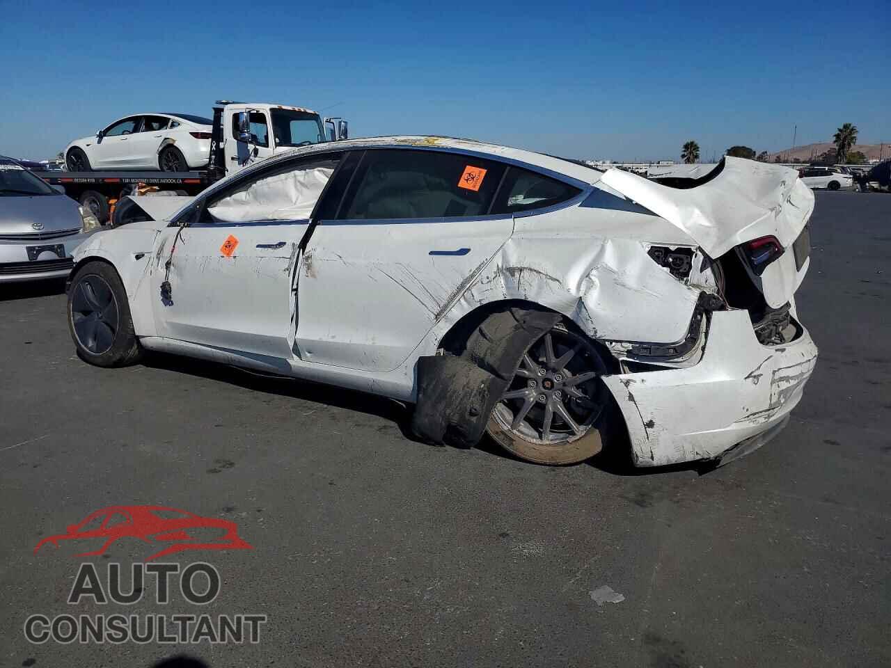 TESLA MODEL 3 2019 - 5YJ3E1EA3KF330998
