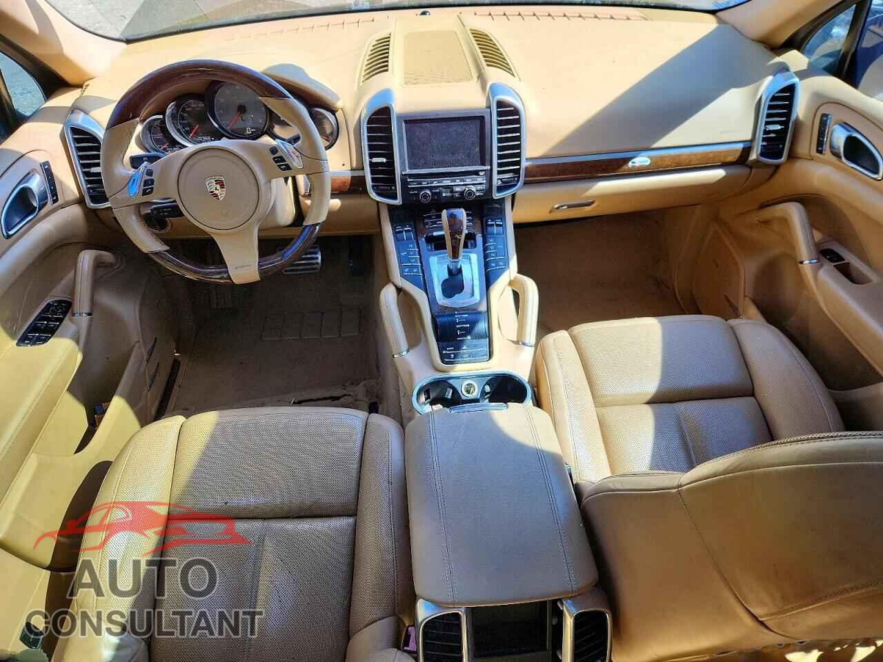 PORSCHE CAYENNE 2012 - WP1AE2A21CLA90729