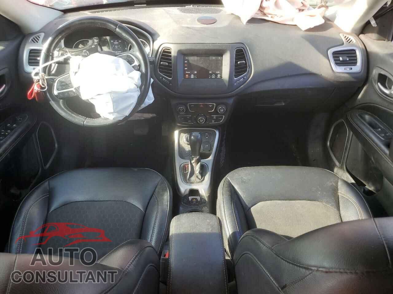 JEEP COMPASS 2019 - 3C4NJDBB4KT807412