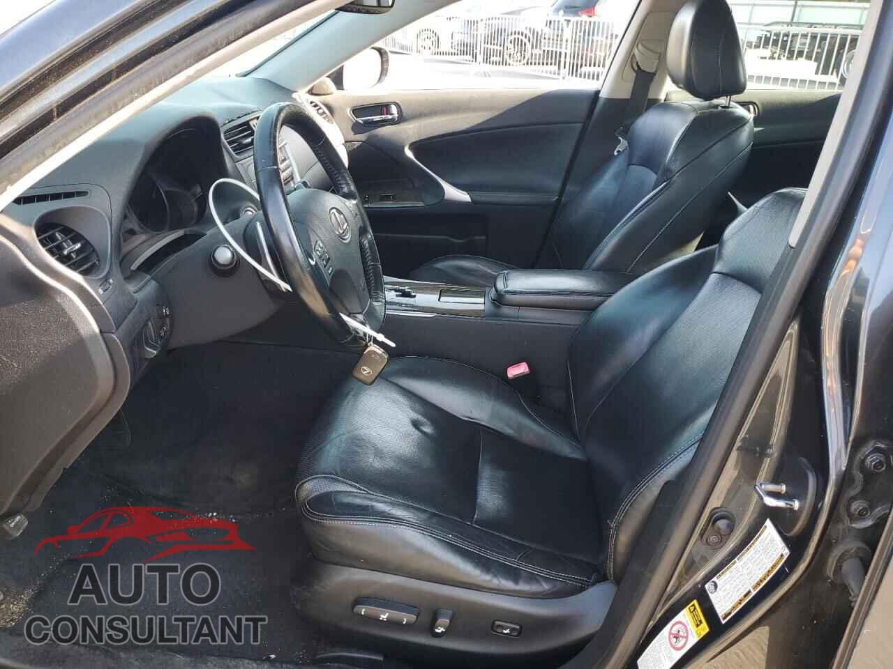 LEXUS IS 2010 - JTHCF5C22A5036684