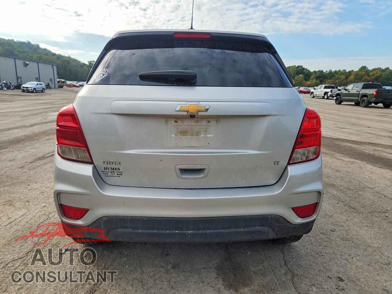 CHEVROLET TRAX 2017 - 3GNCJNSB3HL284025