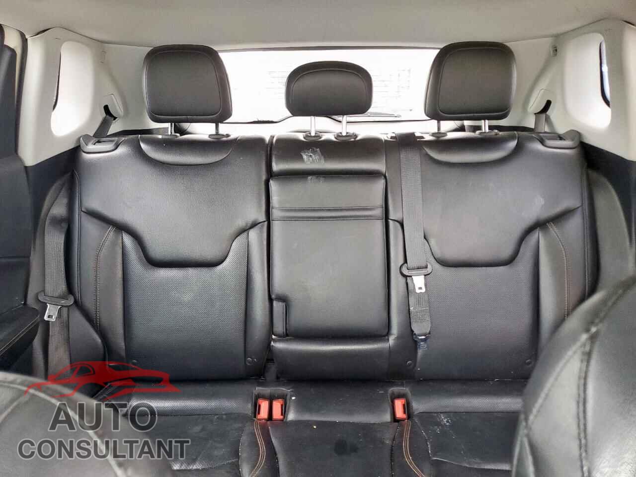 JEEP COMPASS 2018 - 3C4NJCCB2JT368105