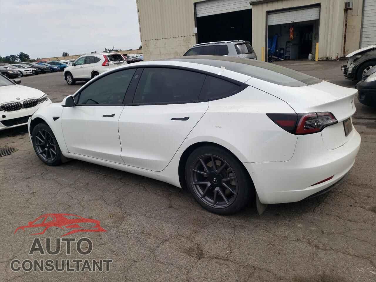 TESLA MODEL 3 2022 - 5YJ3E1EB3NF355011