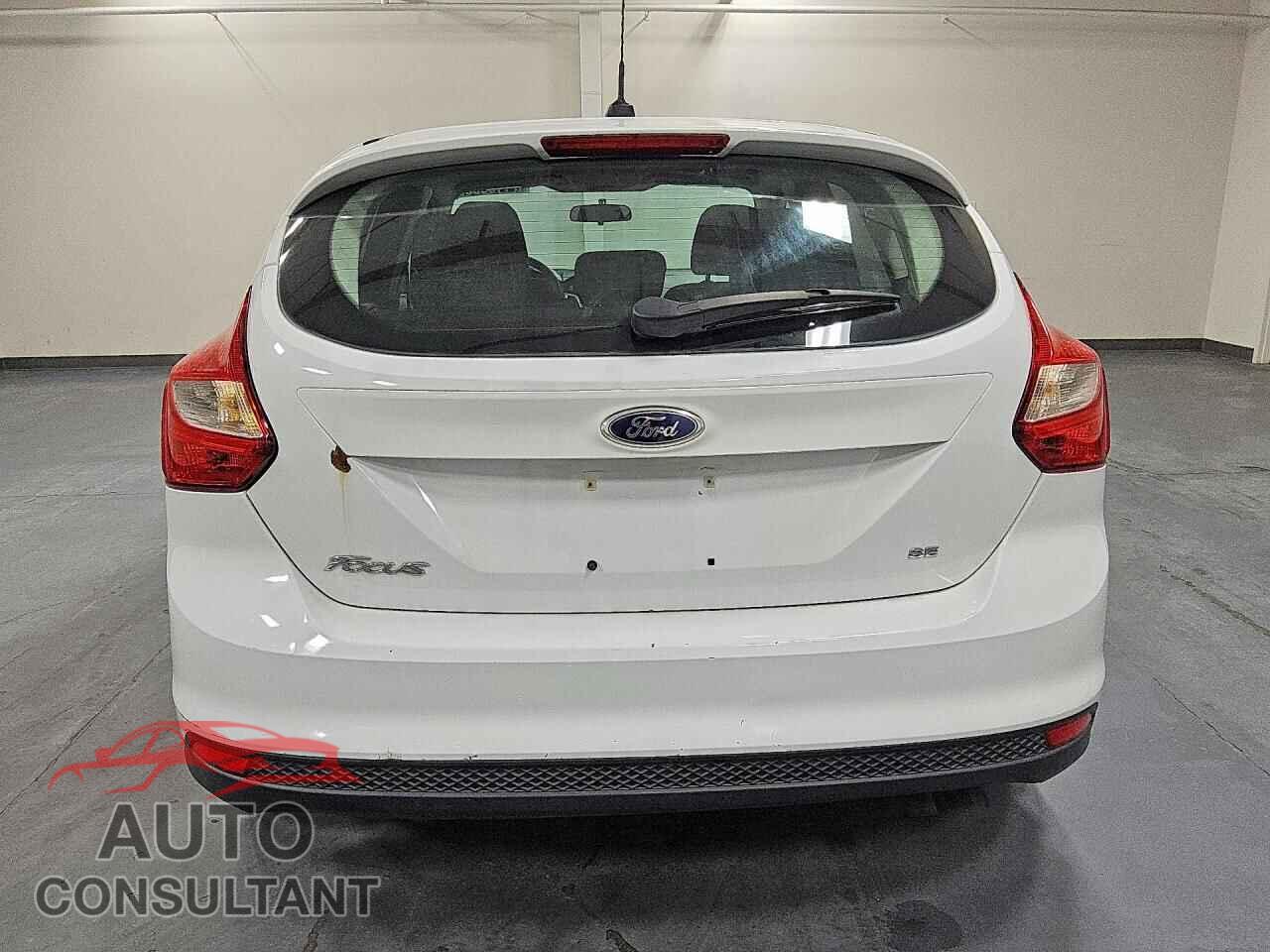 FORD FOCUS 2014 - 1FADP3K21EL301613