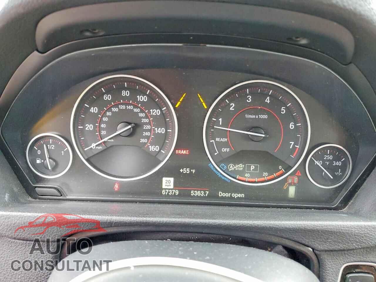 BMW 3 SERIES 2017 - WBA8K3C39HA022764