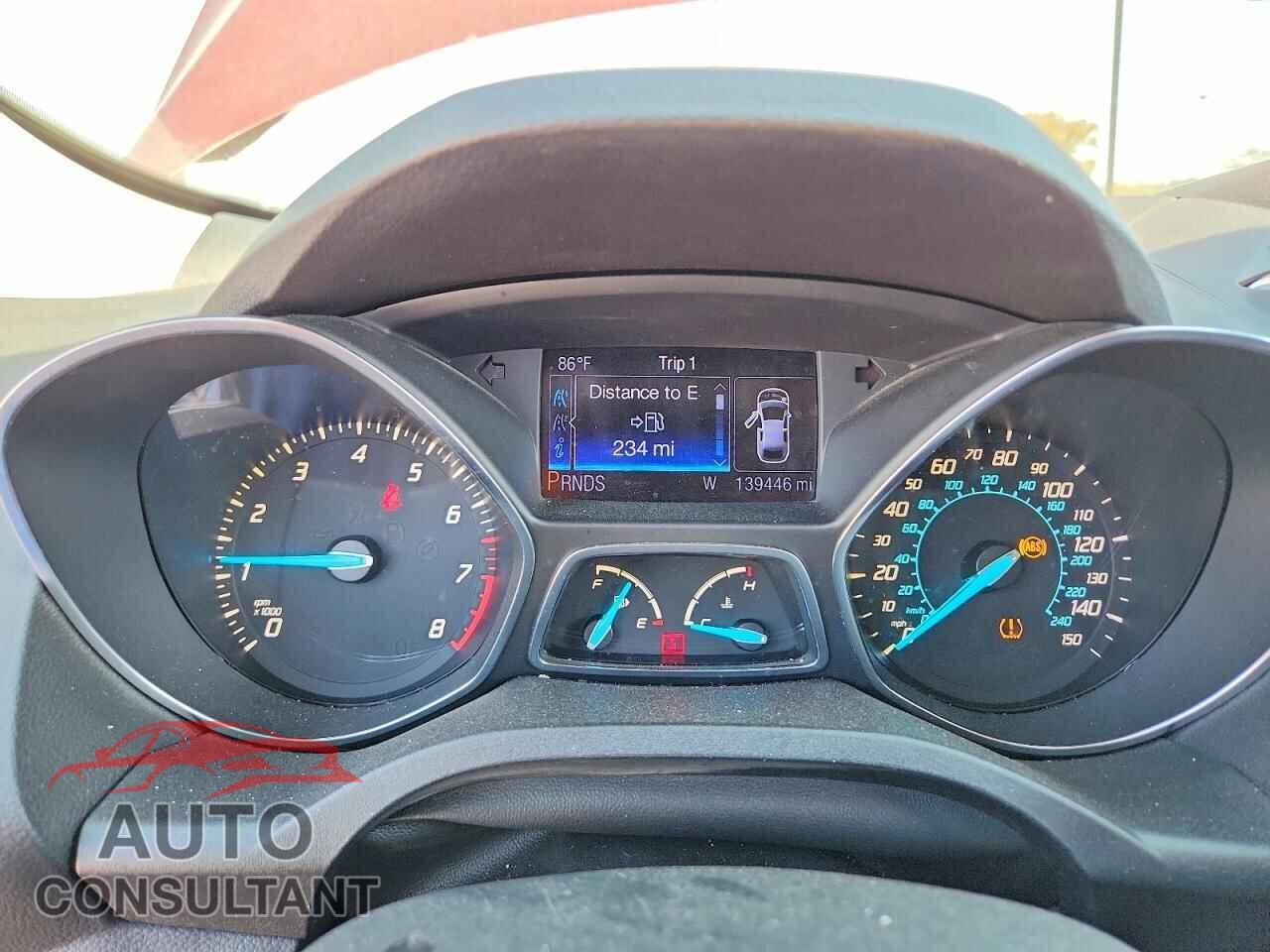 FORD ESCAPE 2013 - 1FMCU0J96DUB36772