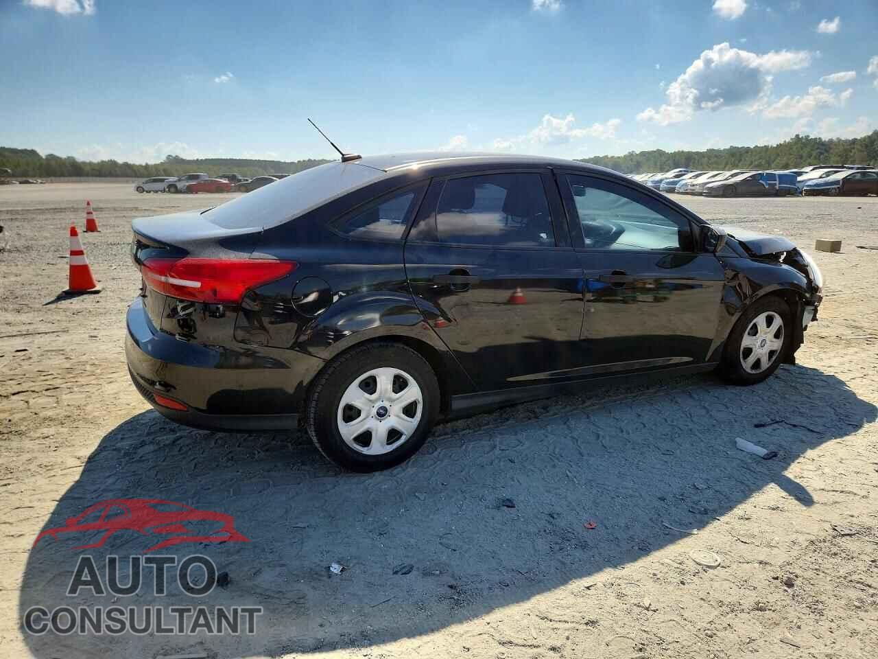 FORD FOCUS 2017 - 1FADP3E29HL337386