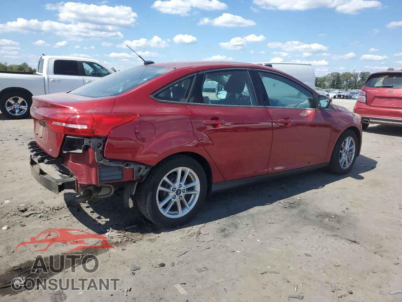 FORD FOCUS 2015 - 1FADP3F28FL200757
