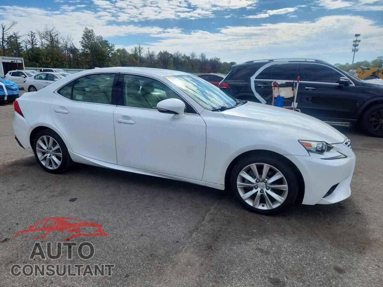 LEXUS IS 2014 - JTHBF1D20E5041648