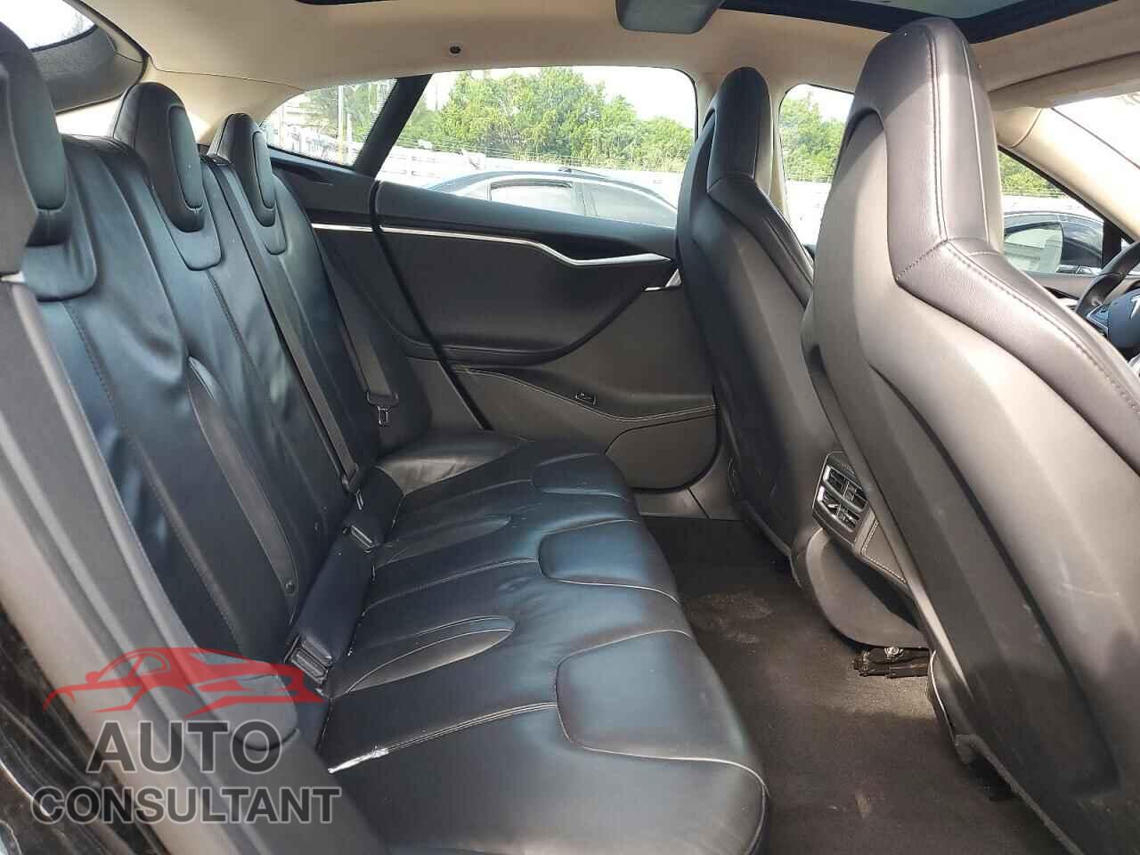 TESLA MODEL S 2013 - 5YJSA1DP8DFP28367