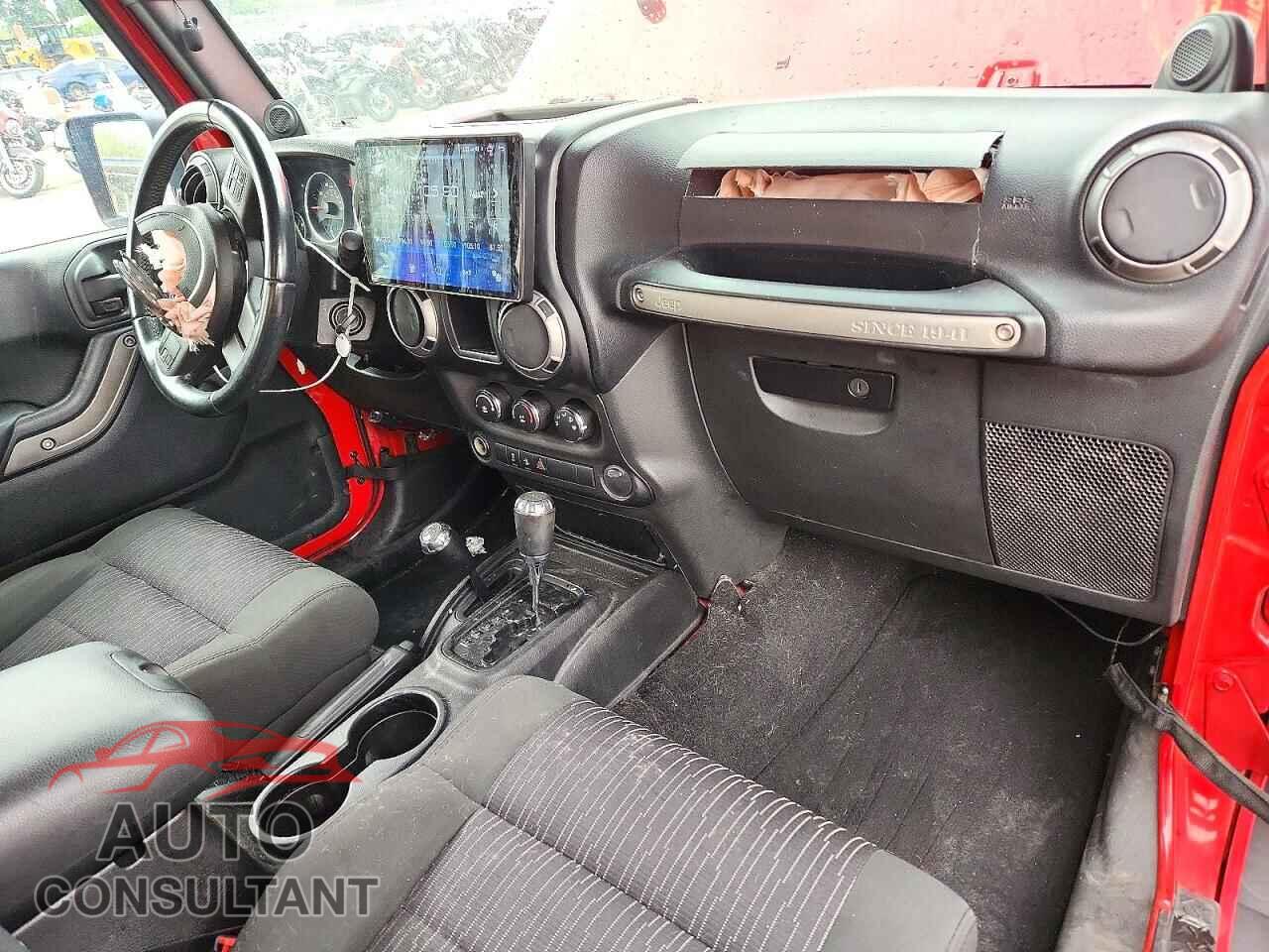 JEEP WRANGLER 2011 - 1J4AA2D12BL631571