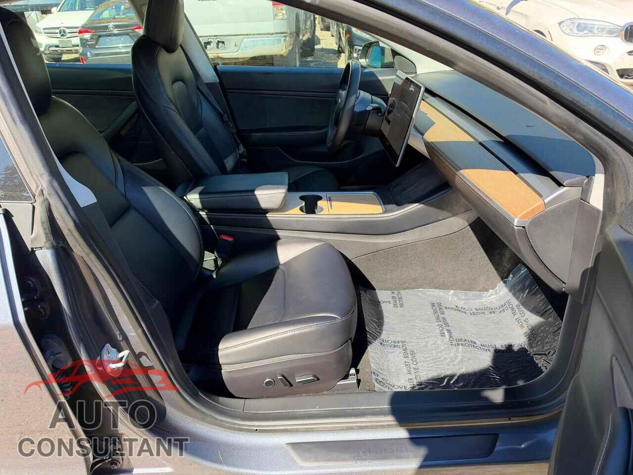 TESLA MODEL 3 2021 - 5YJ3E1EB3MF902504