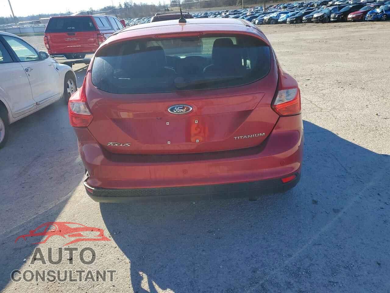 FORD FOCUS 2012 - 1FAHP3N24CL460393