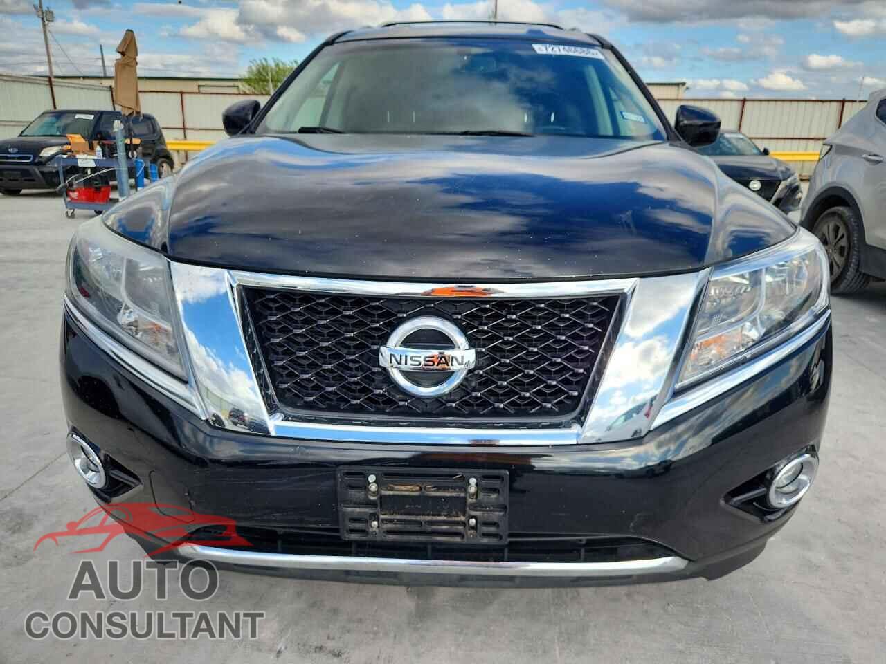 NISSAN PATHFINDER 2015 - 5N1AR2MN7FC657604