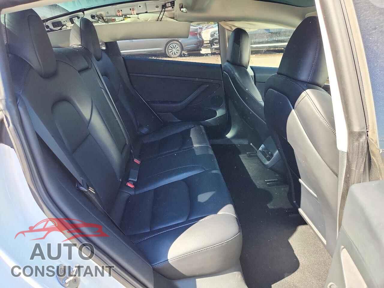 TESLA MODEL 3 2023 - 5YJ3E1EA8PF499681