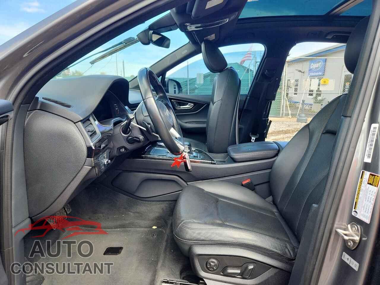 AUDI Q7 2017 - WA1LAAF75HD035376