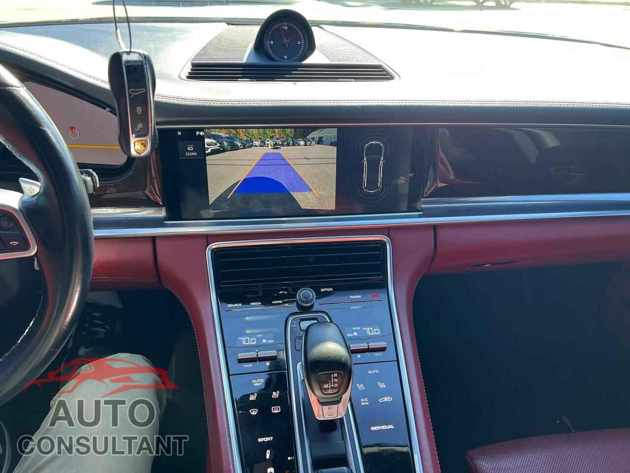 PORSCHE PANAMERA 2018 - WP0AA2A72JL100268
