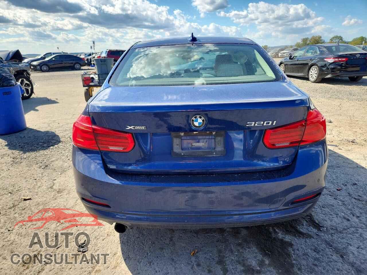 BMW 3 SERIES 2018 - WBA8A3C5XJA505688