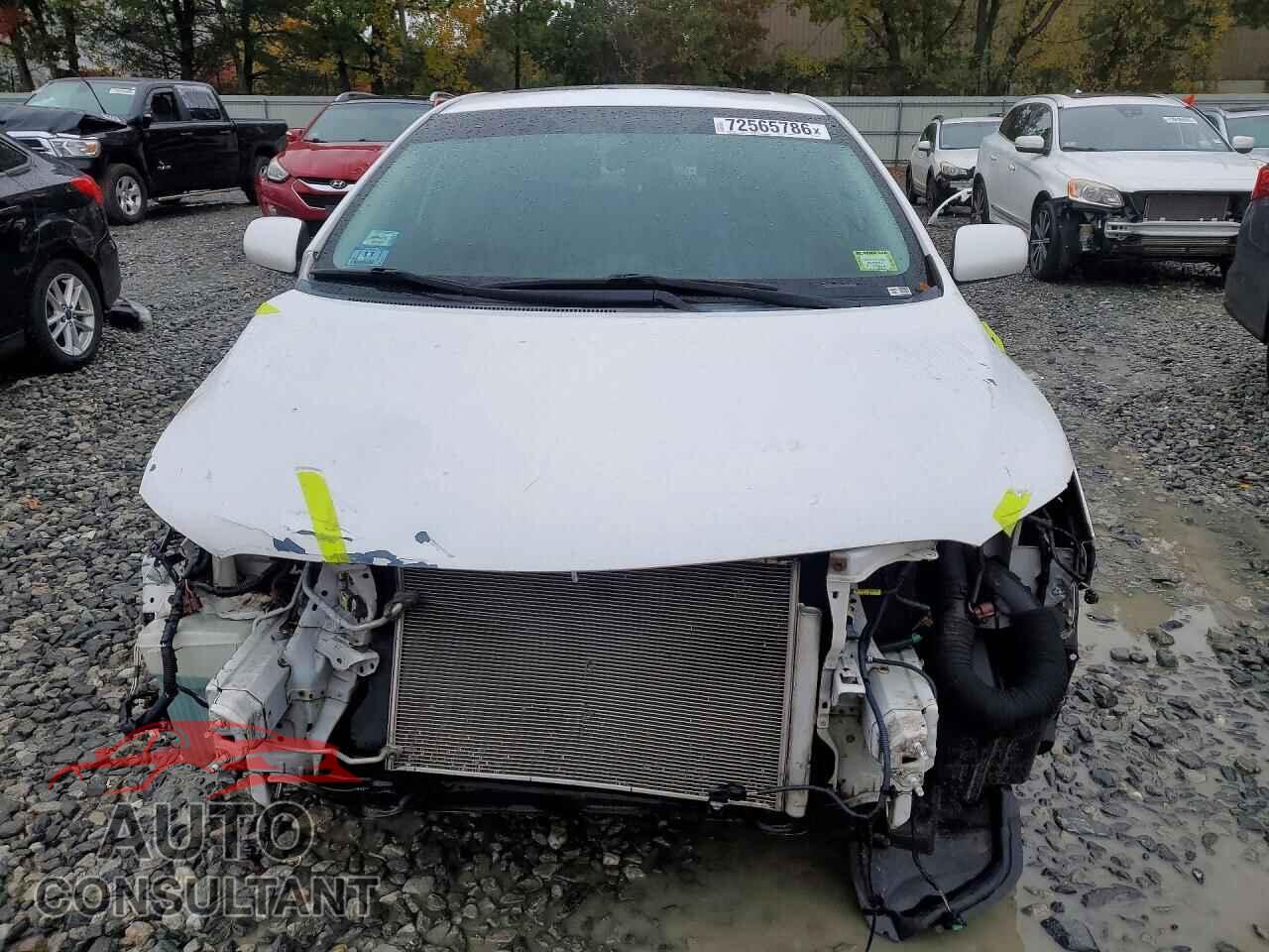 TOYOTA COROLLA 2013 - 2T1BU4EE2DC059393