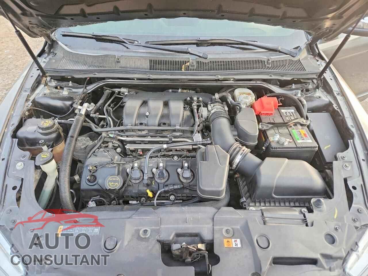 FORD TAURUS 2019 - 1FAHP2J80KG112408