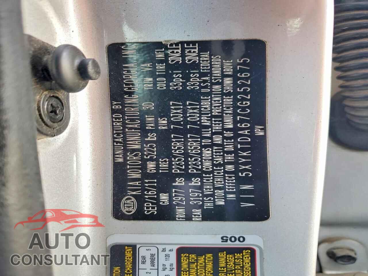 KIA SORENTO 2012 - 5XYKTDA67CG252675