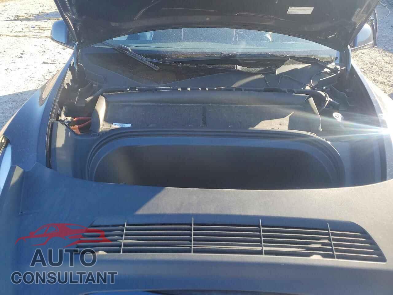 TESLA MODEL Y 2024 - 7SAYGDEDXRF155285