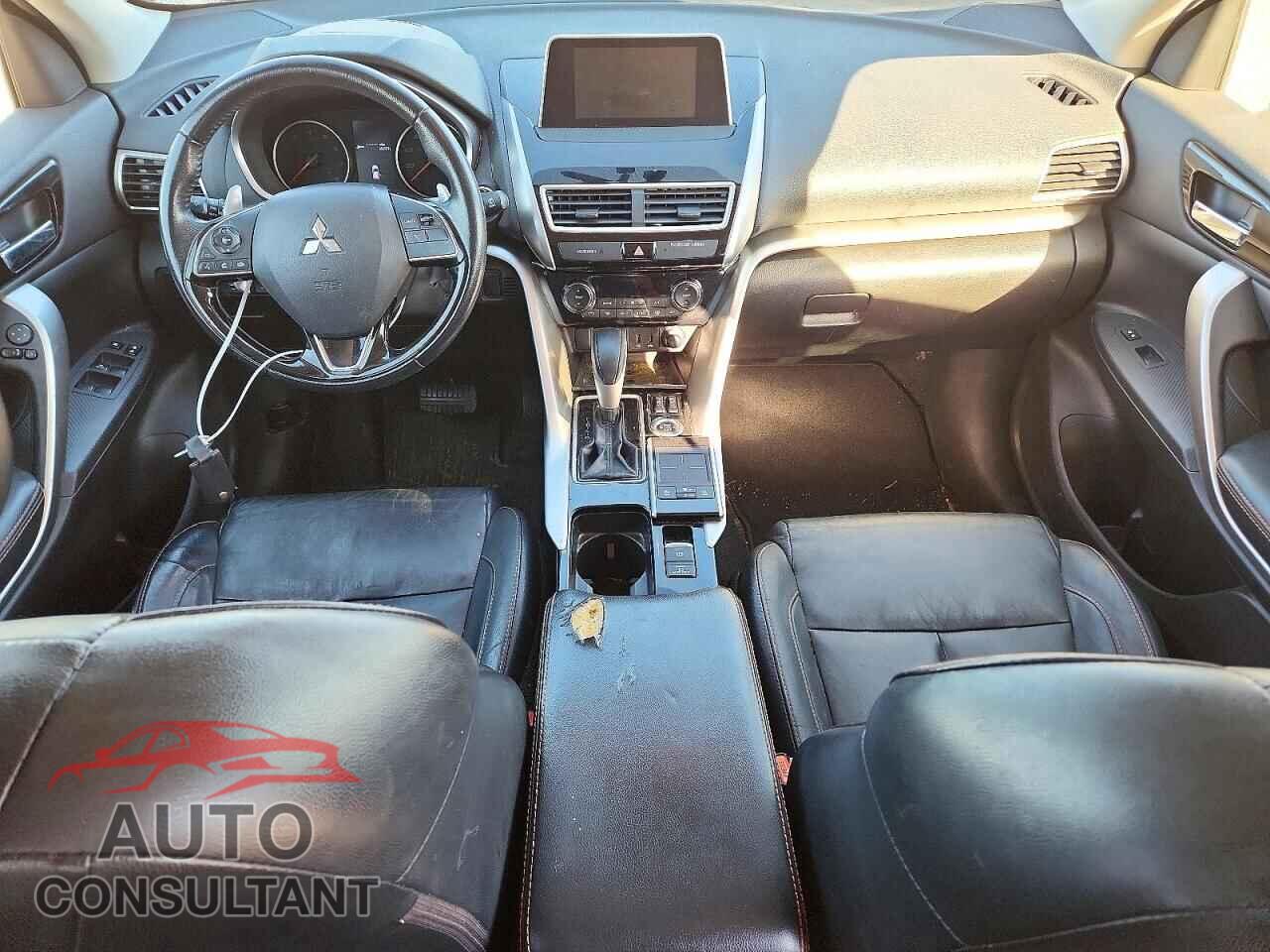 MITSUBISHI ECLIPSE 2018 - JA4AT5AA1JZ039557