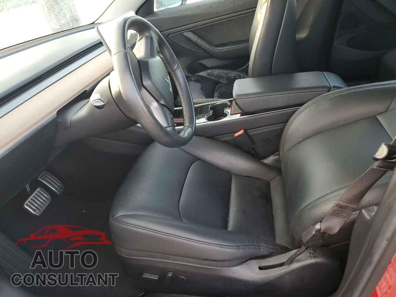 TESLA MODEL 3 2018 - 5YJ3E1EB4JF121583